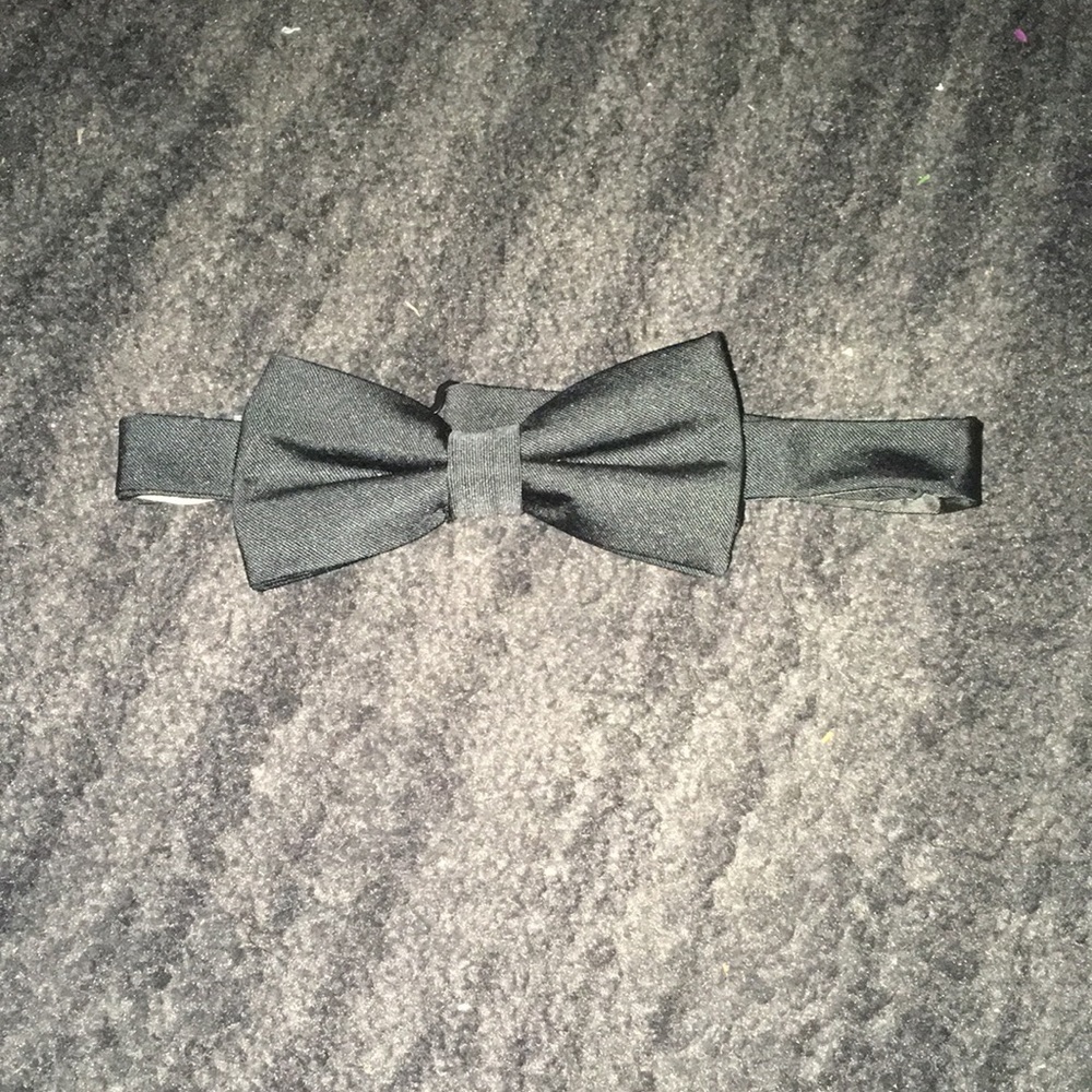 Wembley well black adjustable bow tie